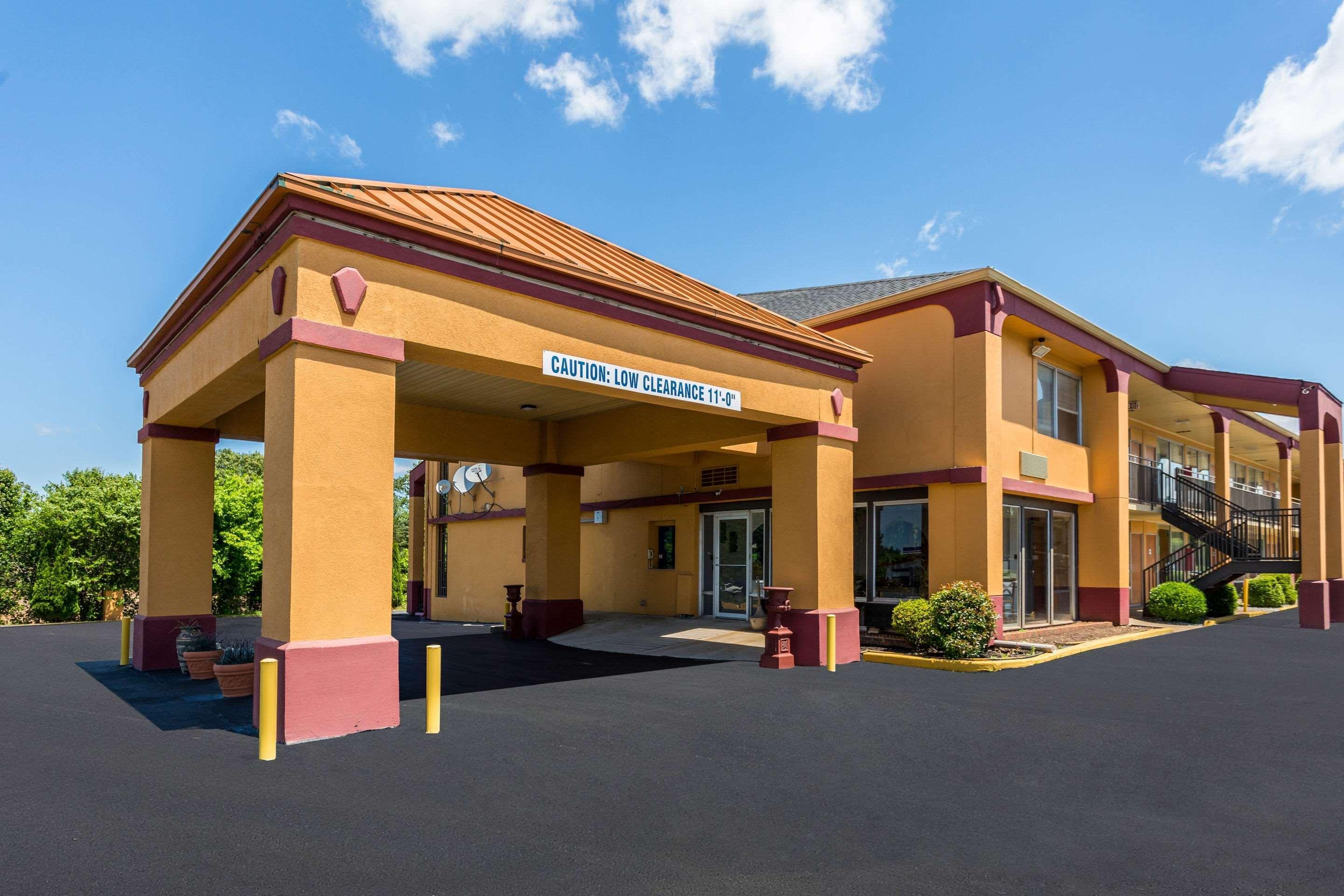 Rodeway Inn Denmark-Jackson Exterior photo